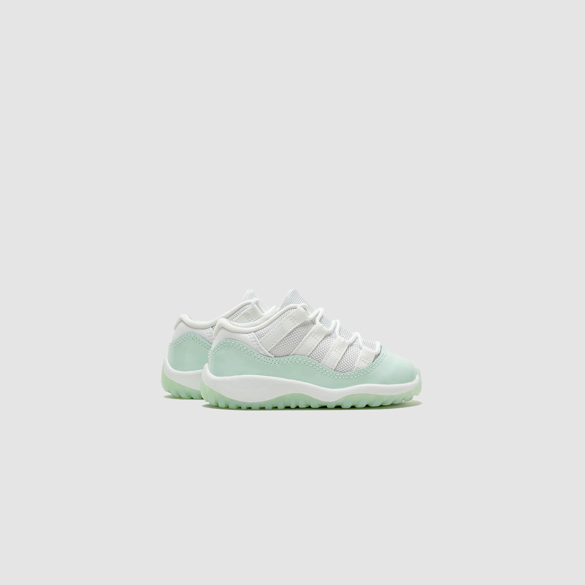 AIR JORDAN 11 RETRO LOW (TD) "IGLOO"