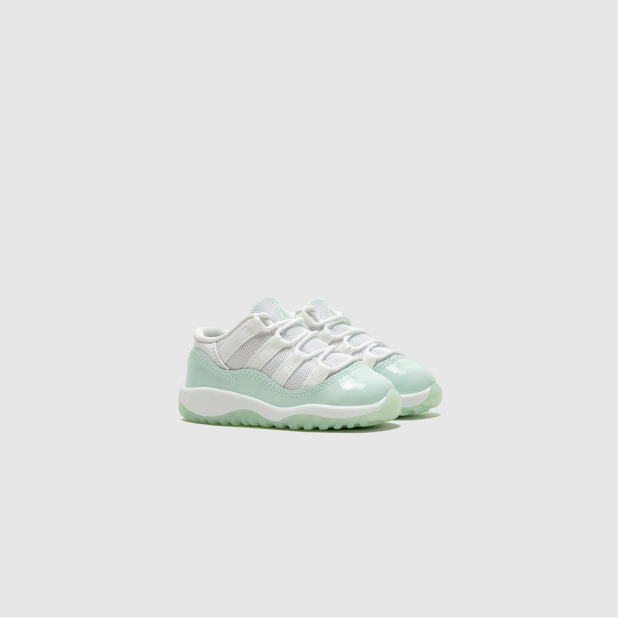 AIR JORDAN 11 RETRO LOW (TD) "IGLOO"