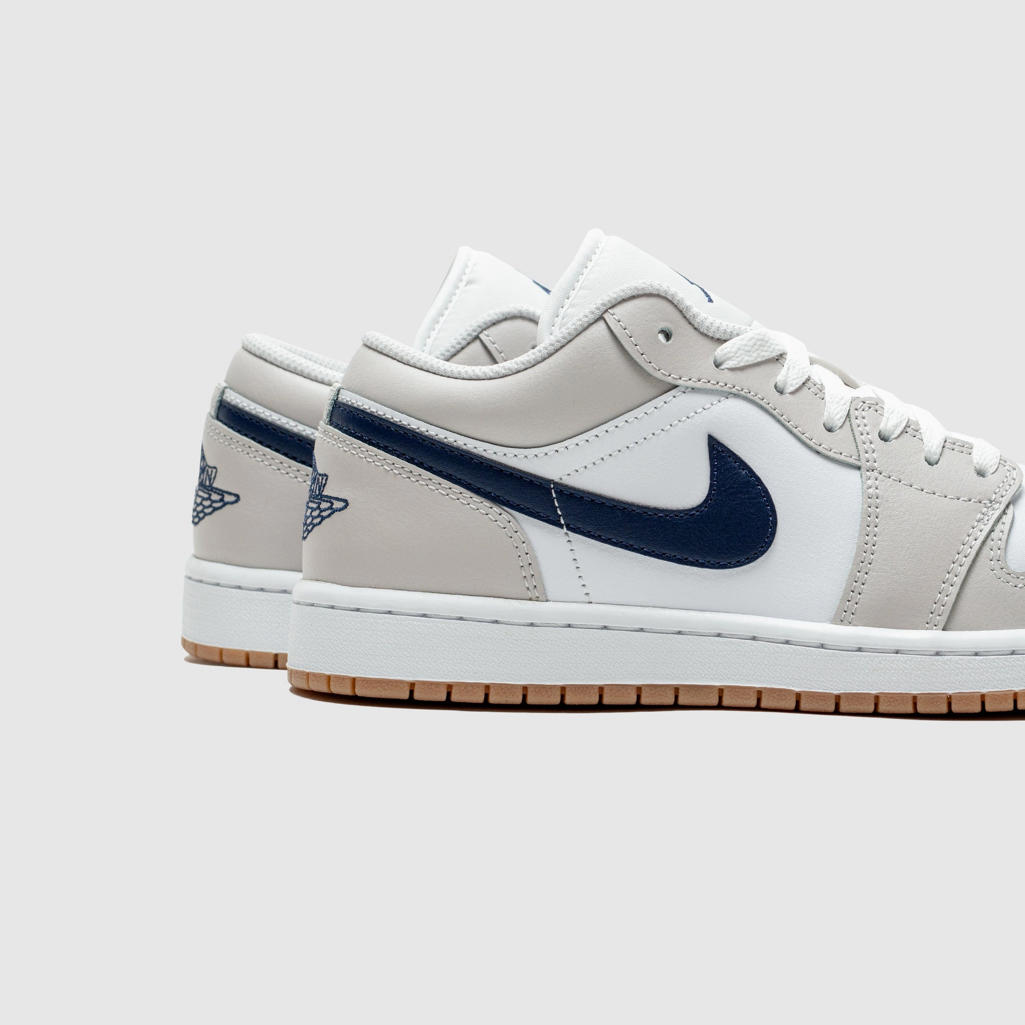 AIR JORDAN 1 LOW "MIDNIGHT NAVY"