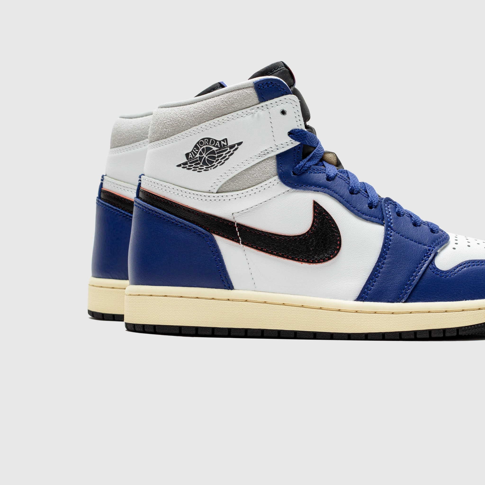 AIR JORDAN 1 RETRO HIGH OG "DEEP ROYAL BLUE"