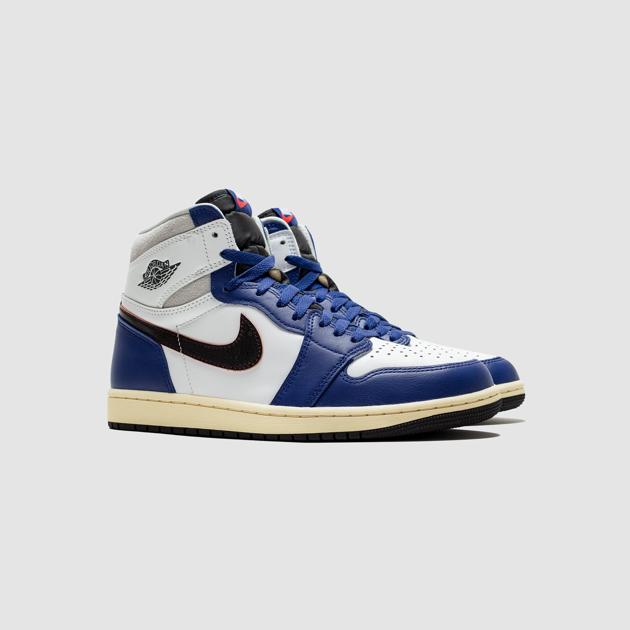 AIR JORDAN 1 RETRO HIGH OG "DEEP ROYAL BLUE"