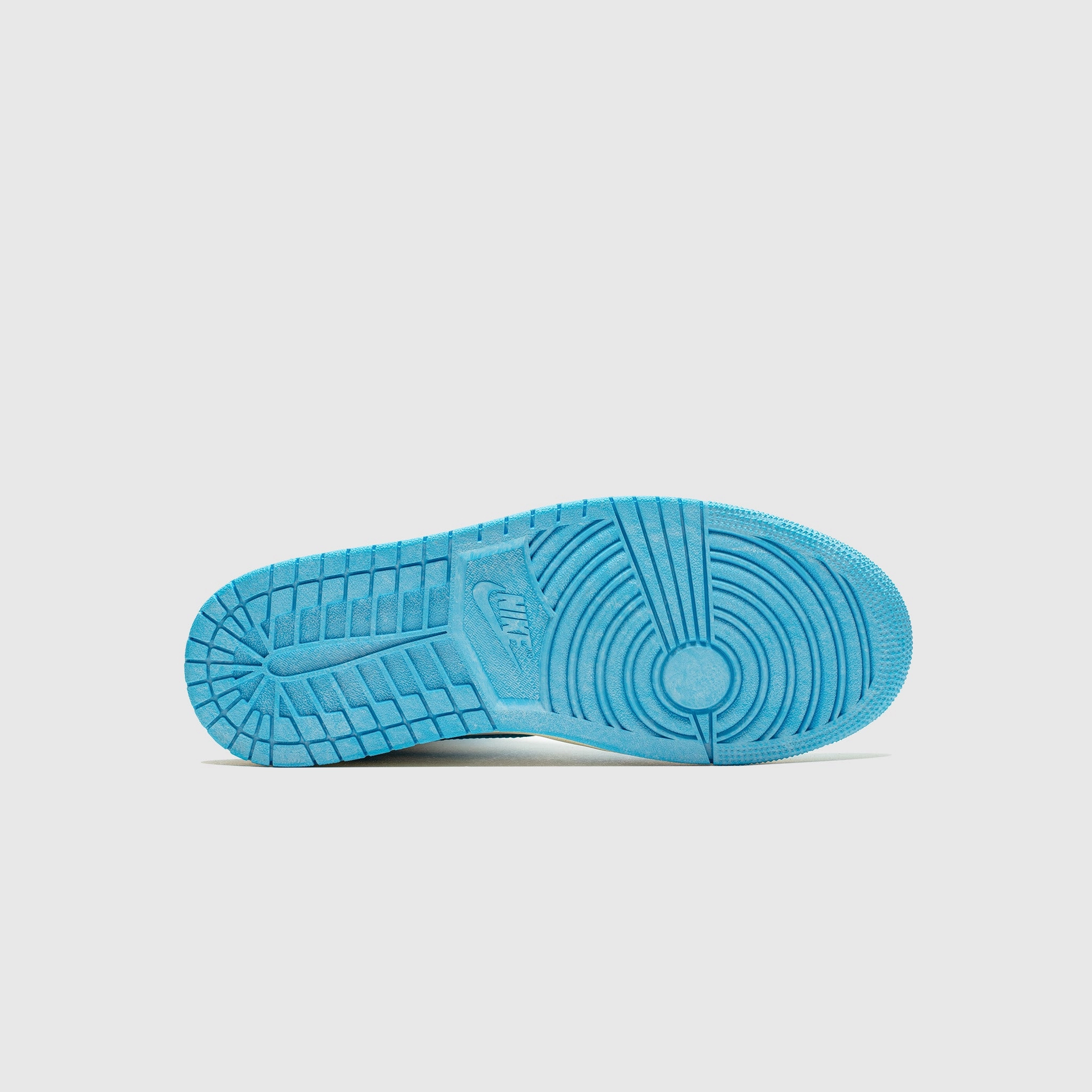 AIR JORDAN 1 RETRO HIGH OG "UNC REIMAGINED"