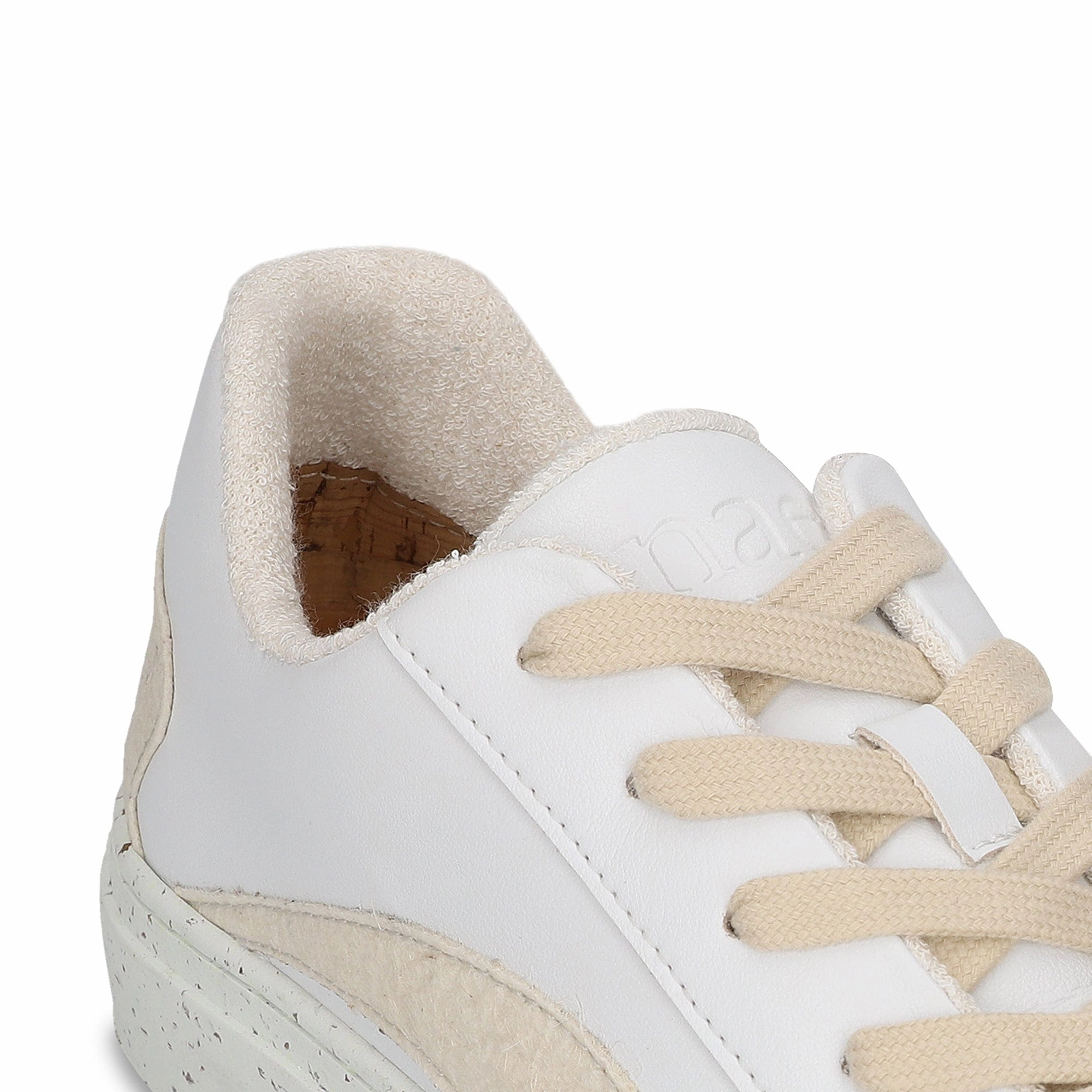 Berlin Unisex Piatex & Apple Leather Vegan Sneakers | White