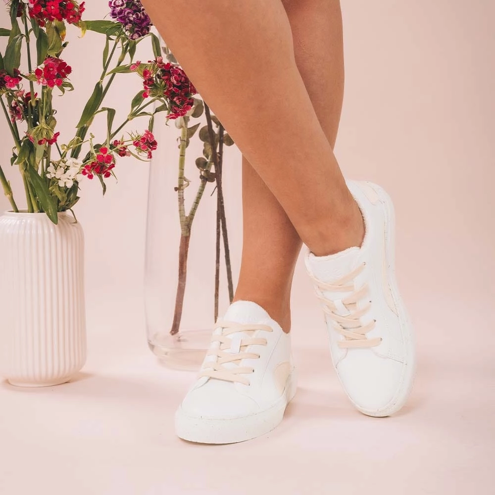 Berlin Unisex Piatex & Apple Leather Vegan Sneakers | White