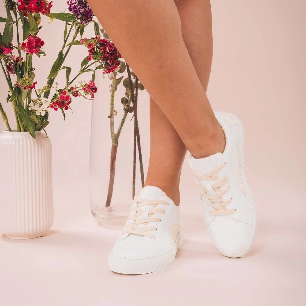 Berlin Unisex Piatex & Apple Leather Vegan Sneakers | White