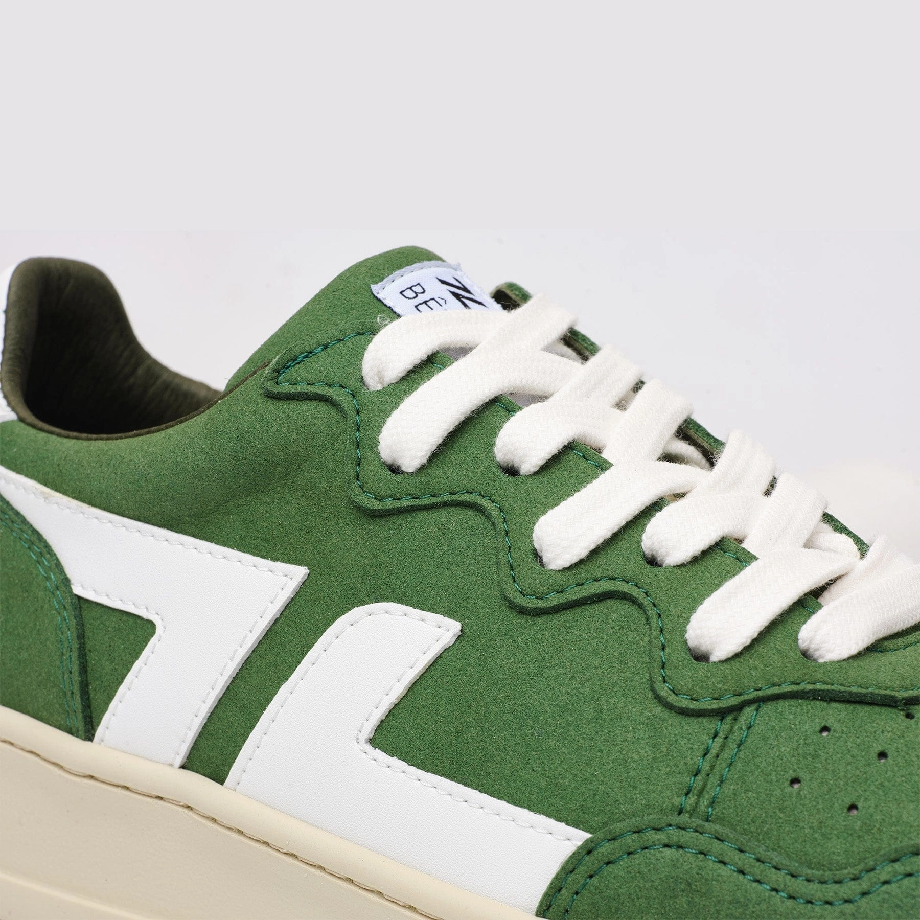 Beta B3 Vegan Corn Sneakers | Green