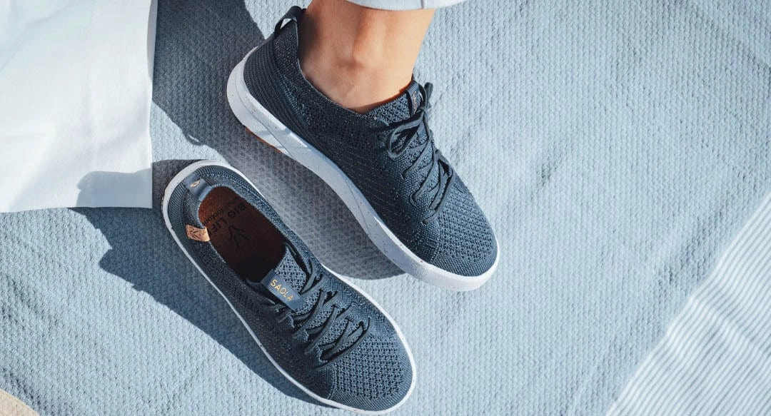 Cannon Knit 3 Women's Recycled PET Sneakers | Navy Gold