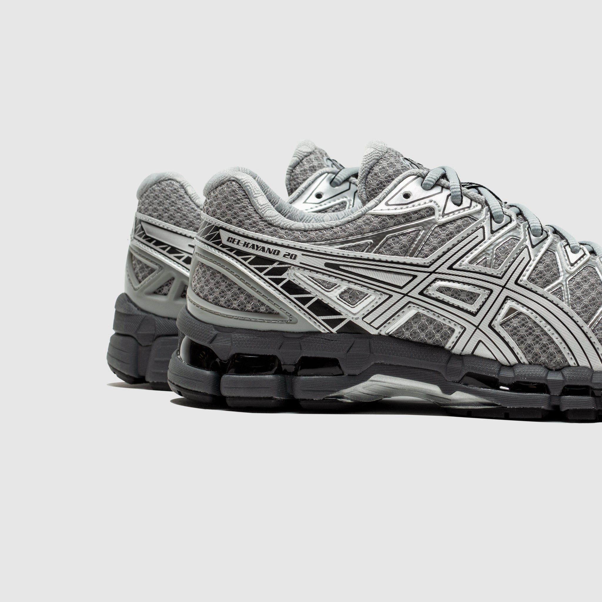 GEL-KAYANO 20