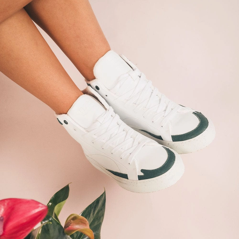 London Unisex Piatex & Apple Leather Vegan Sneakers | Green