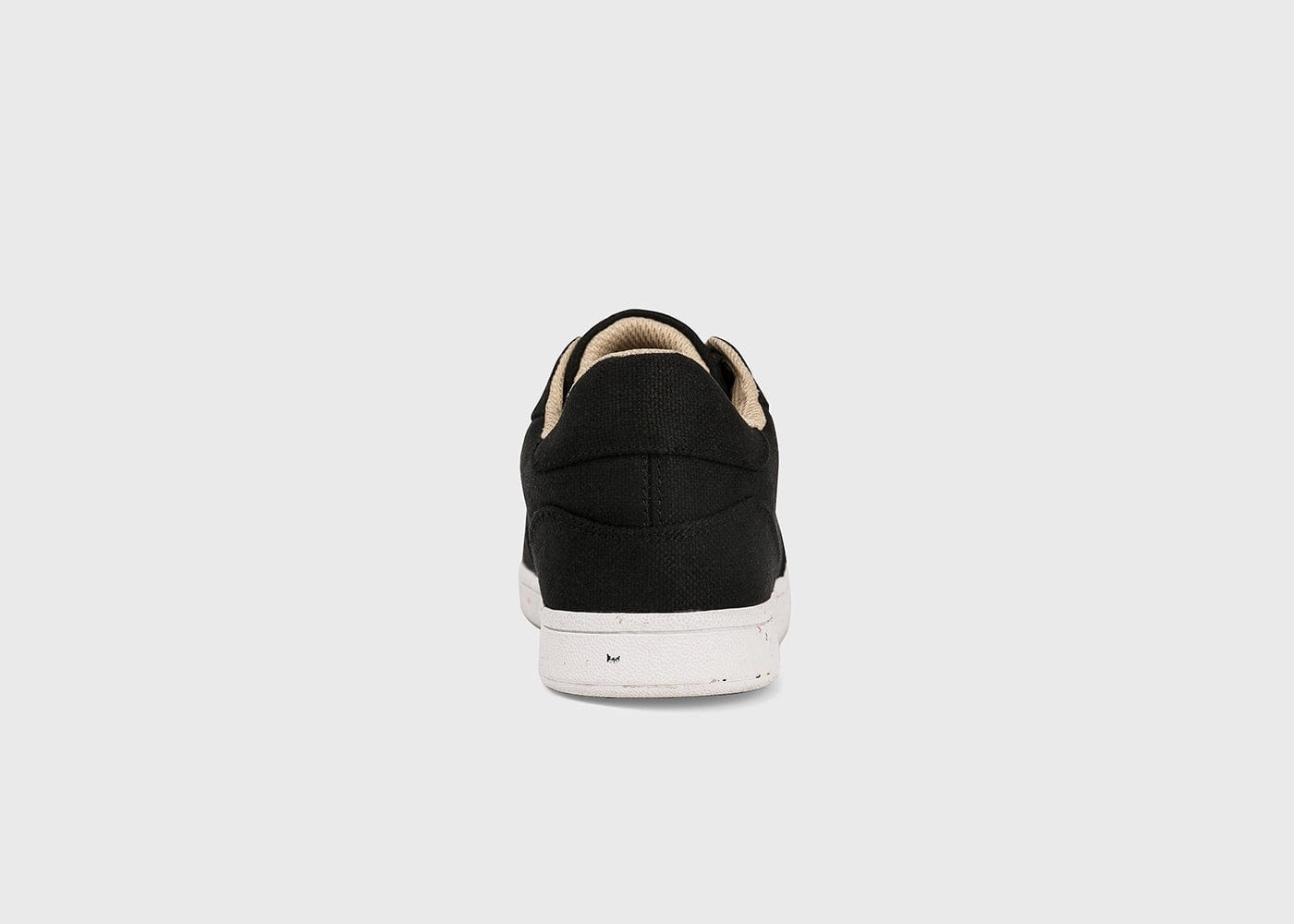 Seeker Women's Vegan Hemp Sneakers | Black & White