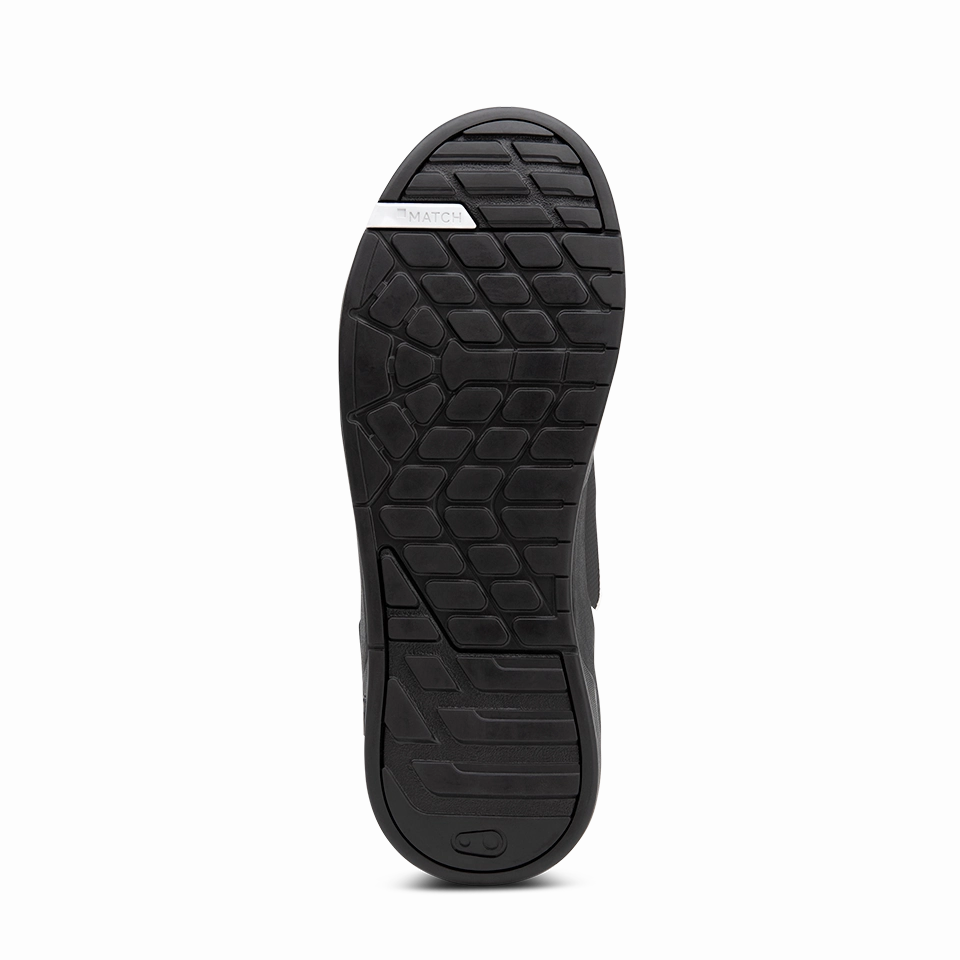 Stamp Speed Lace Flat Shoes - Black/White