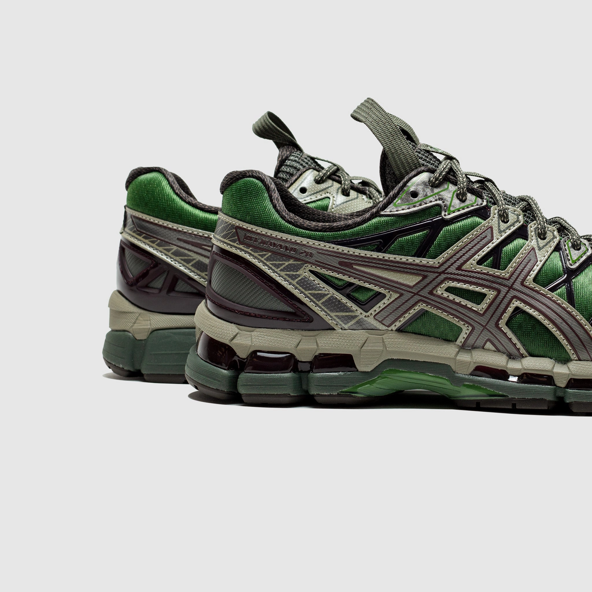 UB10-S GEL-KAYANO 20