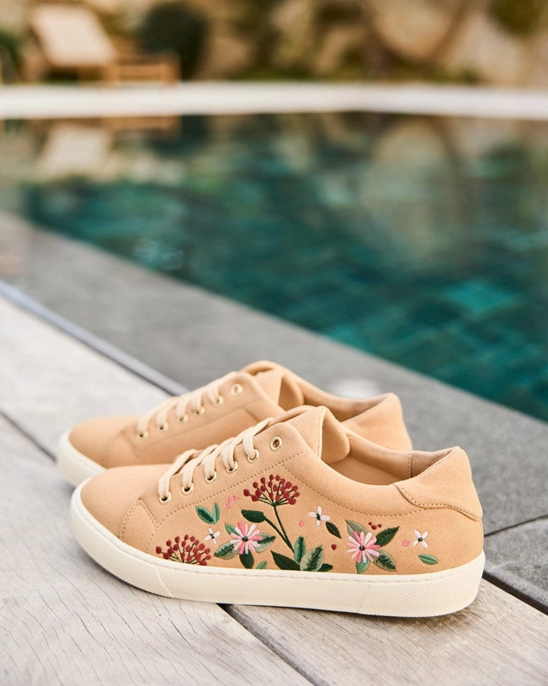 Virevolte Recycled Grain Leather Vegan Sneakers | Florescence Latte