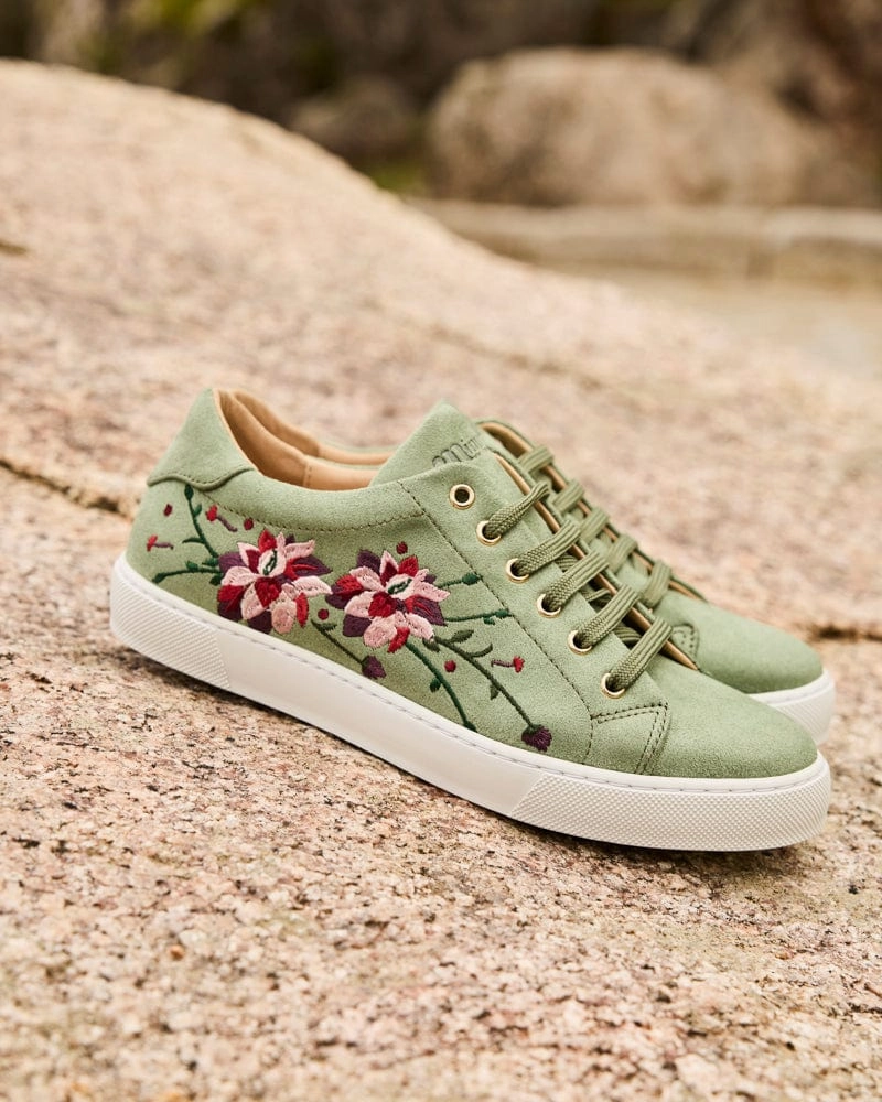Virevolte Recycled Grain Leather Vegan Sneakers | Sage Flowers