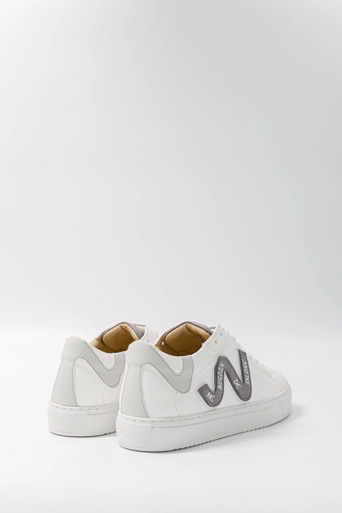 Wild Walker Unisex Vegan Corn Leather Sneakers | Grey
