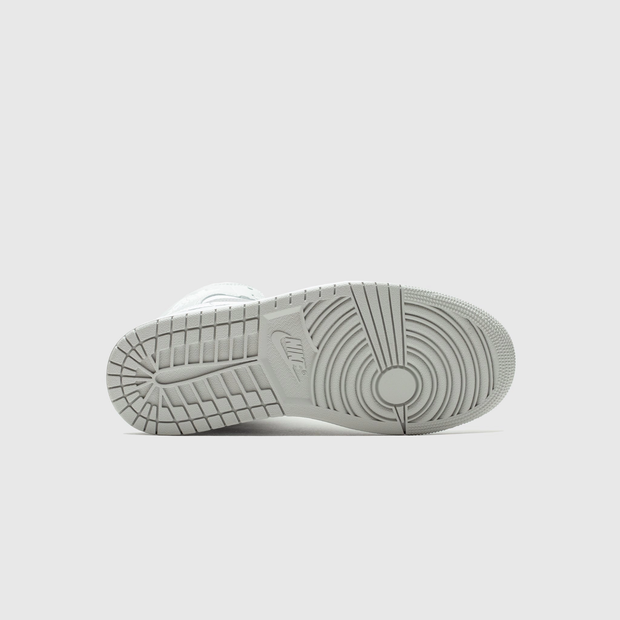 WMNS AIR JORDAN 1 MID "ATMOSPHERE GREY"