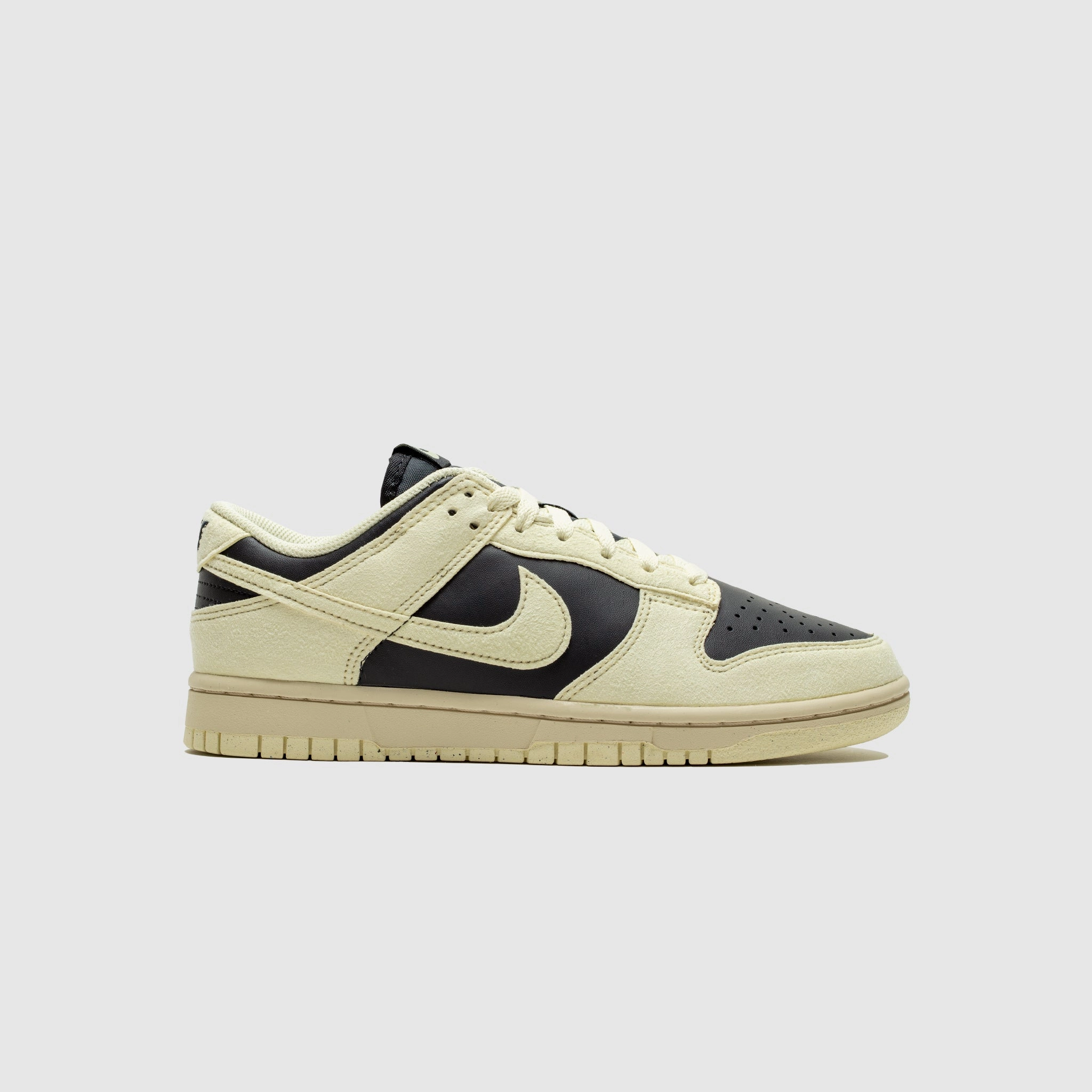 WMNS DUNK LOW "ALABASTER"