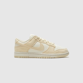 WMNS DUNK LOW "BEACH PALE"