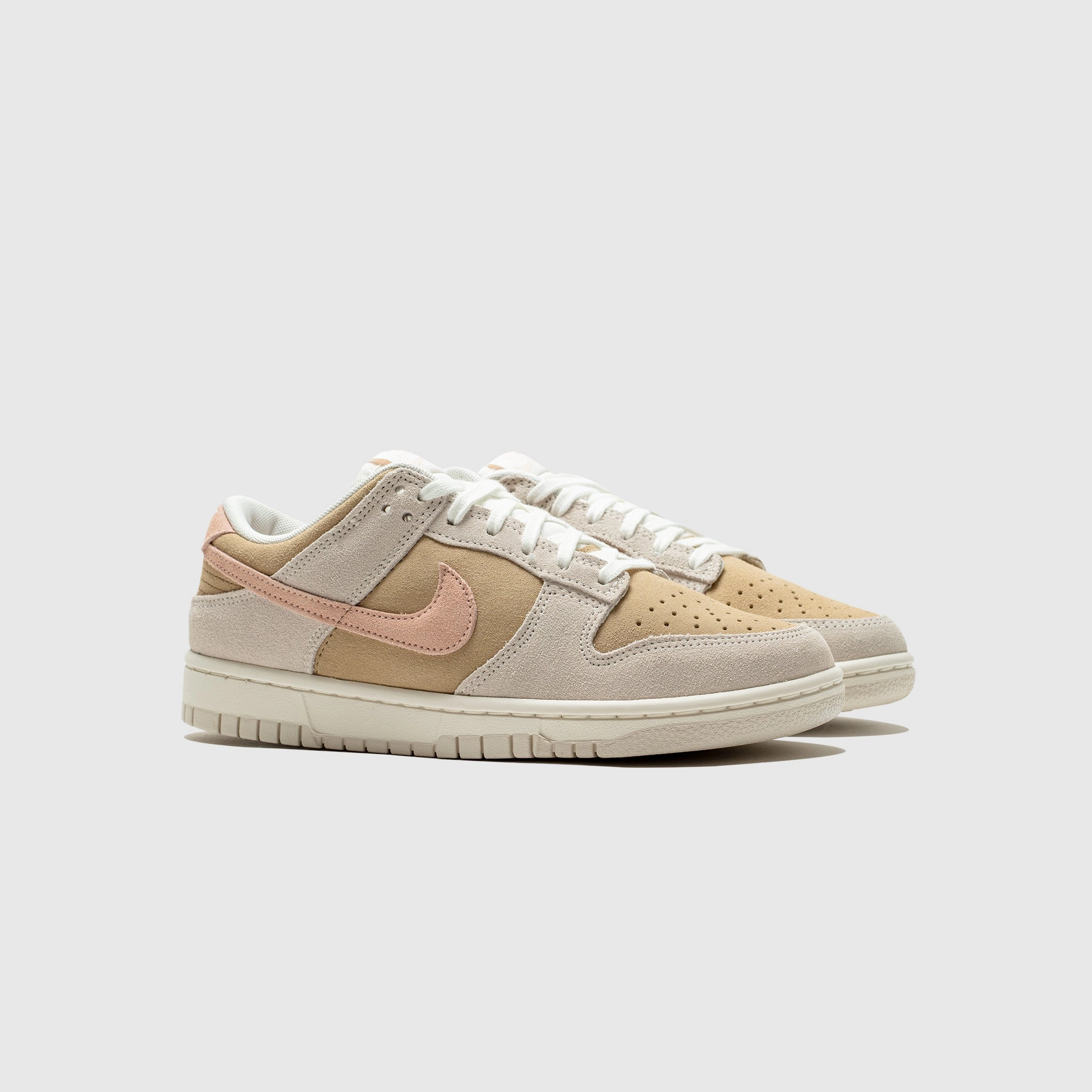 WMNS DUNK LOW "WASHED CORAL"