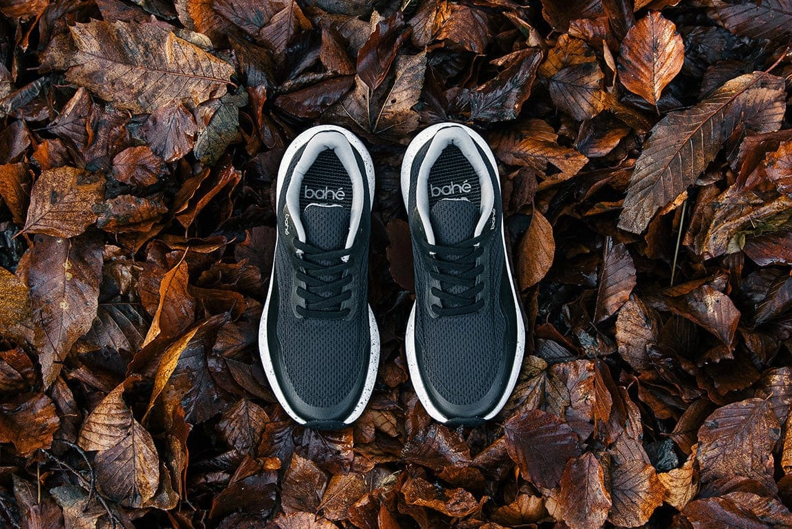 Women's Recharge Grounding Vegan Sneakers | Midnight