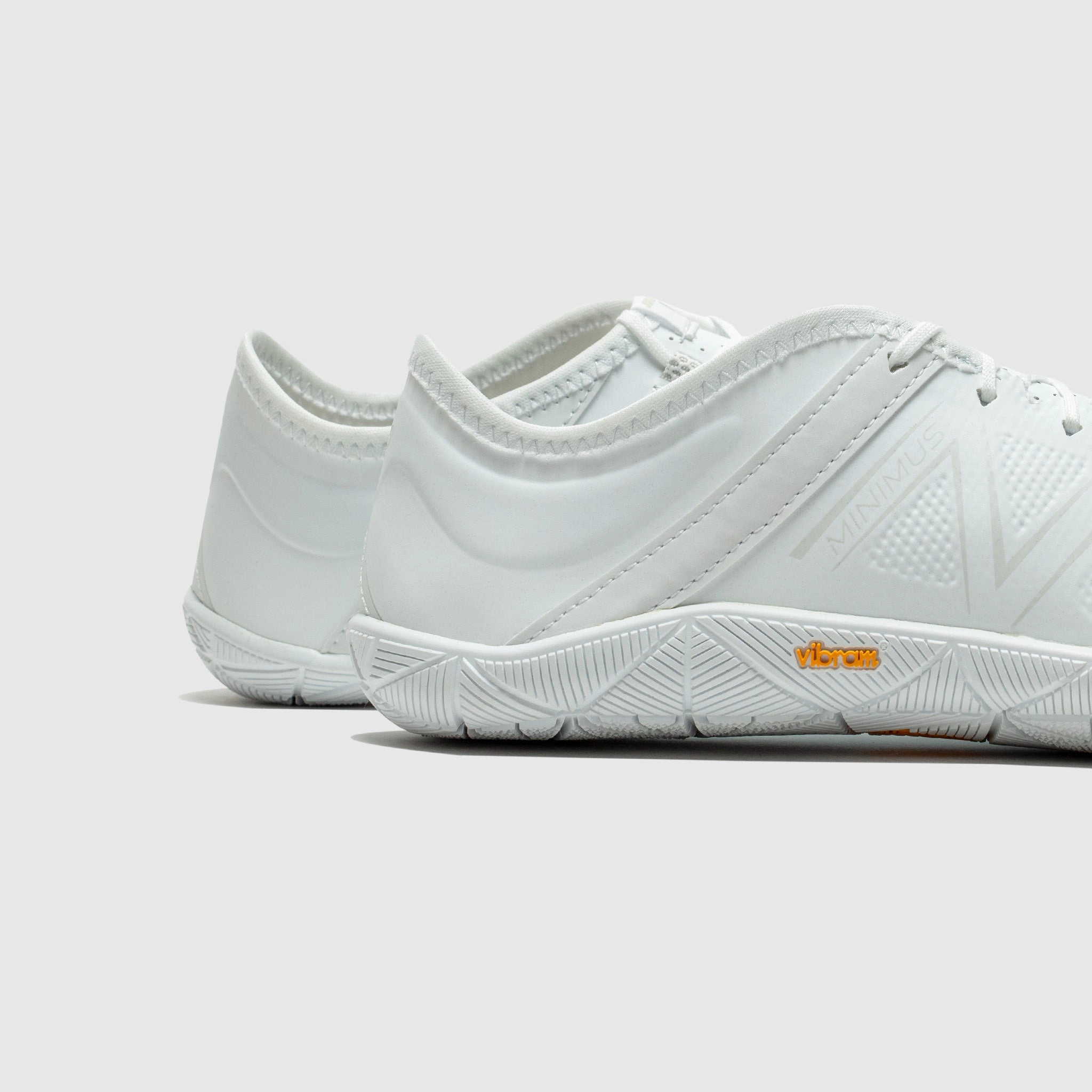 X NEW BALANCE UX200L "WHITE"