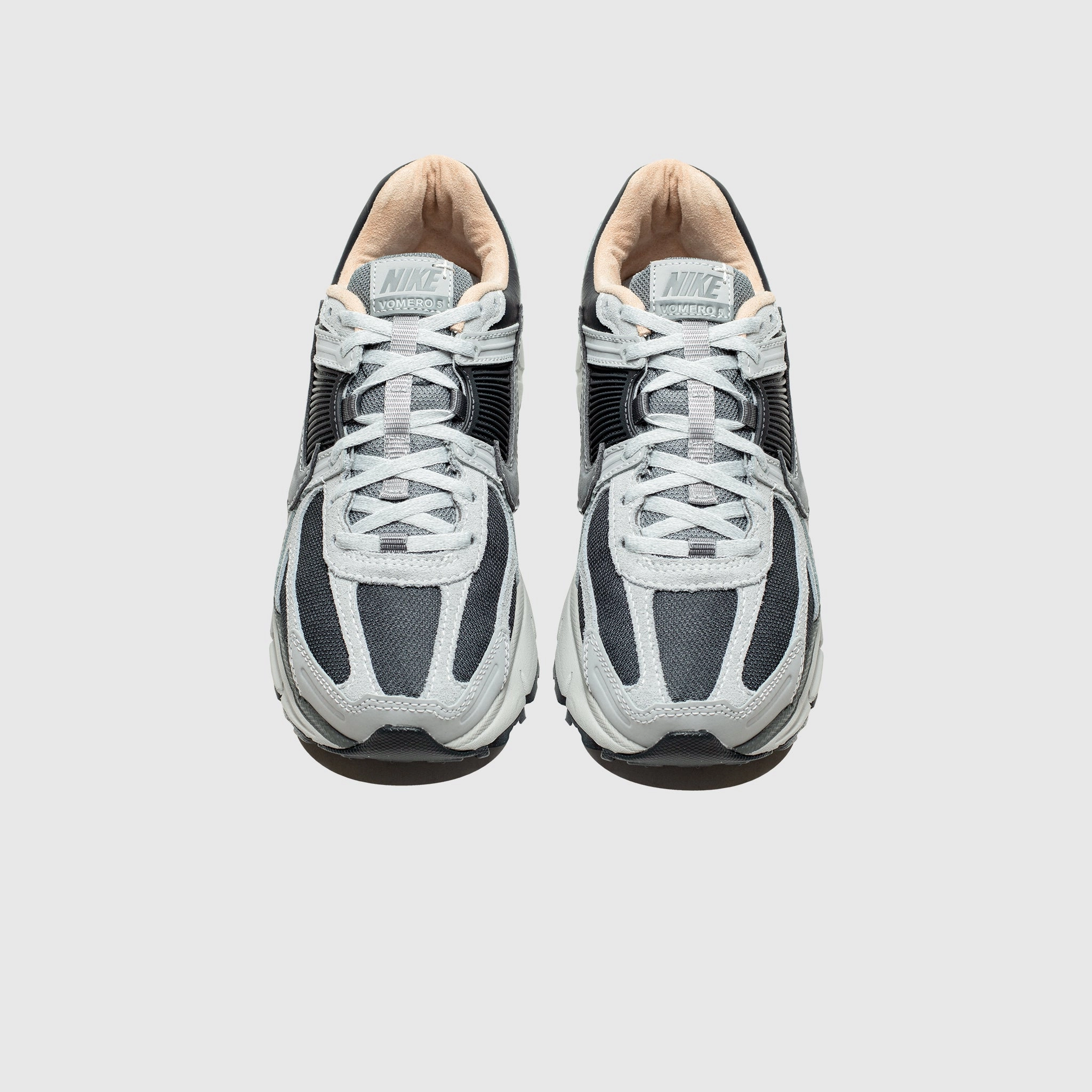 ZOOM VOMERO 5 "DARK SMOKE GREY"